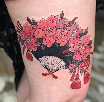点击大图看下一张：一波红色调日式风格的传统纹身图案
