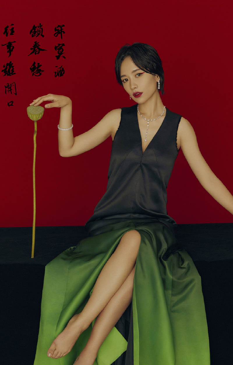 点击大图看下一张：李春嫒古典迷人时尚写真图片