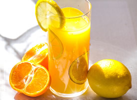 闻起来一股清香的天然橙汁图片欣赏