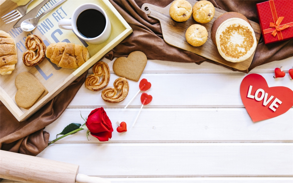 点击大图看下一张：一组超浪漫的情侣早餐图片欣赏
