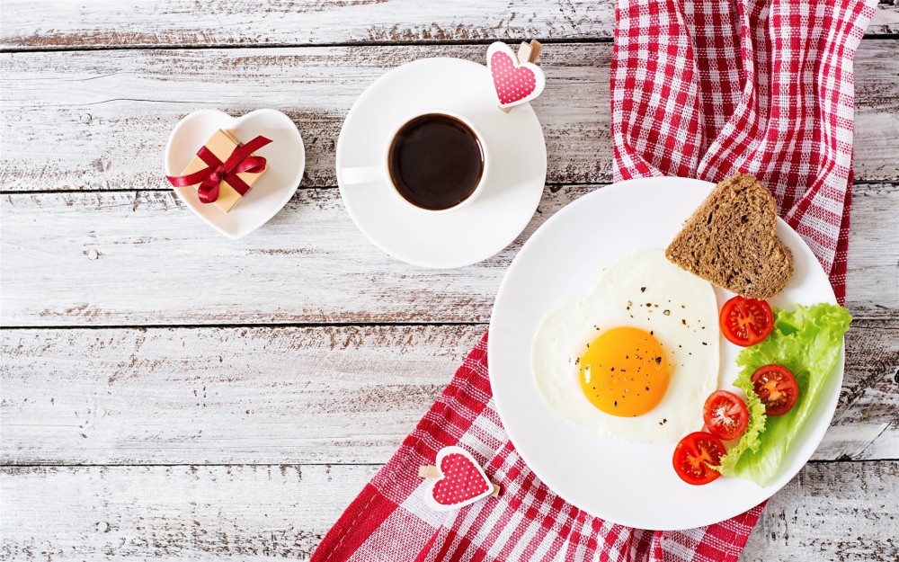 点击大图看下一张：一组超浪漫的情侣早餐图片欣赏
