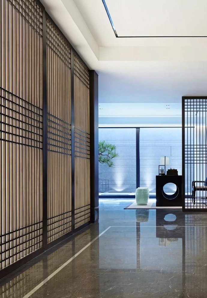 点击大图看下一张：中式别墅装修效果图，中国式的优雅奢华空间