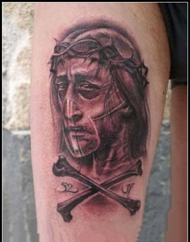 点击大图看下一张：耶稣基督的9张宗教耶稣纹身图案