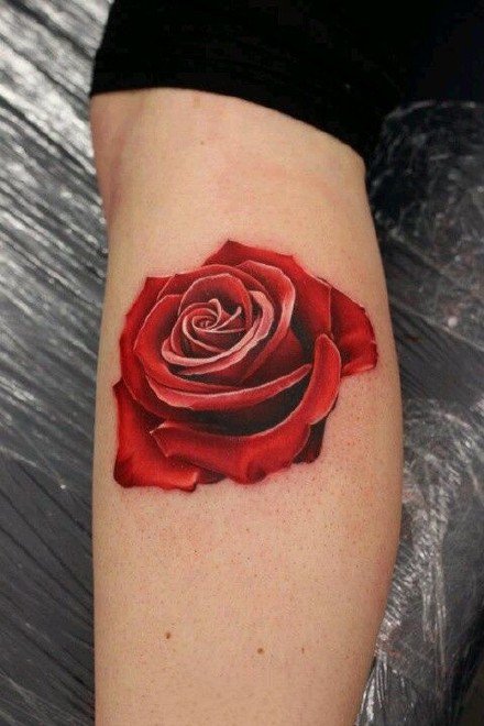 点击大图看下一张：18张很漂亮的玫瑰花朵纹身图片
