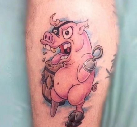 点击大图看下一张：18张适合猪年的本命猪纹身图案