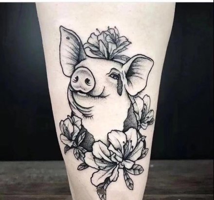 点击大图看下一张：18张适合猪年的本命猪纹身图案