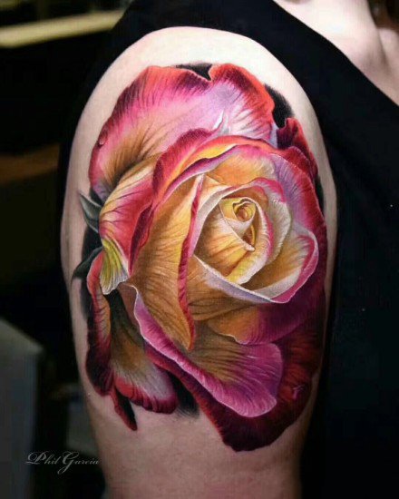 点击大图看下一张：14组漂亮的欧美写实彩色玫瑰纹身图