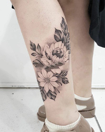 点击大图看下一张：唯美系脚踝小清新素花朵纹身图片