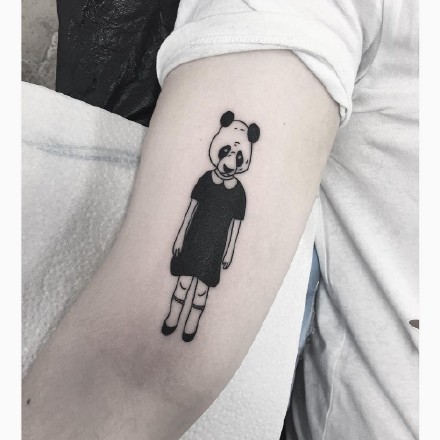 点击大图看下一张：可爱的国宝熊猫的主题纹身作品9张
