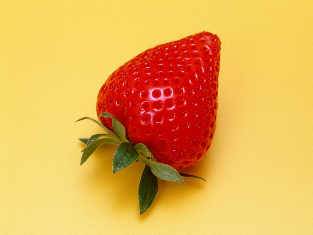 点击大图看下一张：一组超清晰的草莓特写图片欣赏