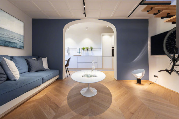 点击大图看下一张：佛罗伦萨50㎡Eleven公寓，充满了舒适感和功能性