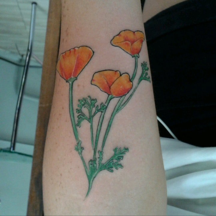 点击大图看下一张：小花朵纹身图案 10张身体各部位彩绘花朵植物叶子纹身图案