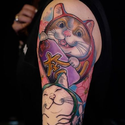点击大图看下一张：卡哇伊的9张彩色卡通招财猫纹身图案
