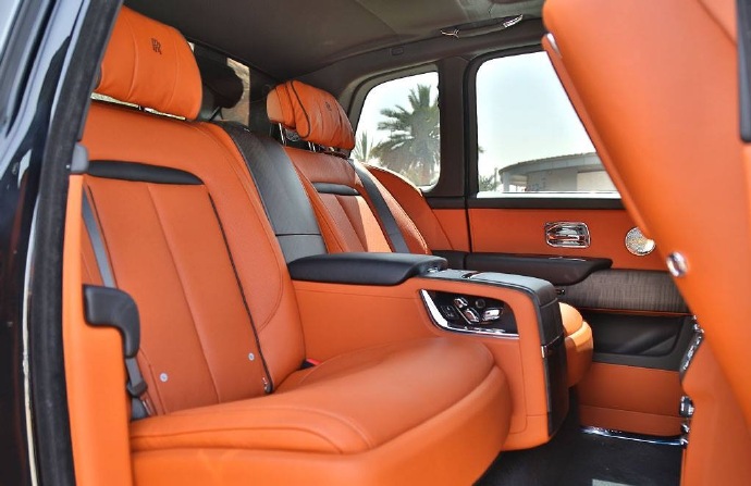 点击大图看下一张：劳斯莱斯 库里南终极奢华的SUV