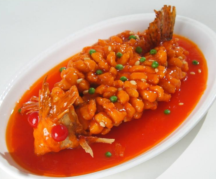 点击大图看下一张：江苏菜肴松鼠鳜鱼美食图片欣赏