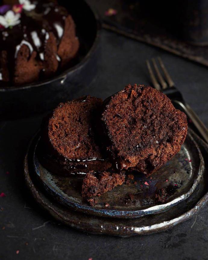 点击大图看下一张：一组美味的巧克力蛋糕图片欣赏
