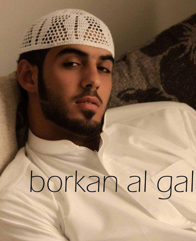 点击大图看下一张：因太帅被驱逐的阿联酋帅哥奥玛性感生活照图片