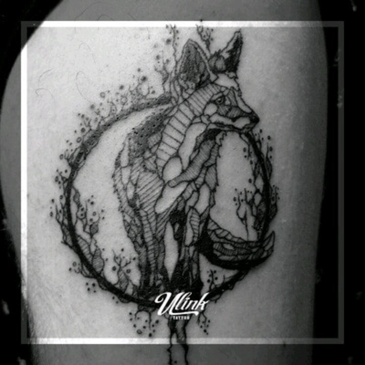 点击大图看下一张：狐狸纹身图   10款伶俐而又狡猾的狐狸纹身图案