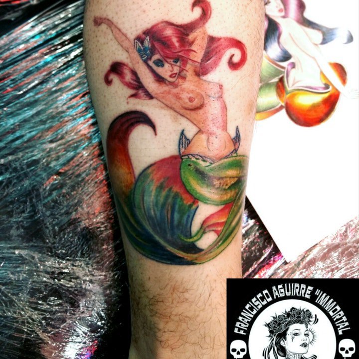 点击大图看下一张：纹身美人鱼   9款美艳而又设计感十足的美人鱼纹身图案