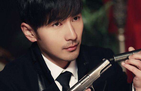 点击大图看下一张：北电校草帅哥刘恩佑图片