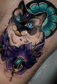 猫的纹身图案 形态各异或彩绘或黑灰风格猫的纹身图案