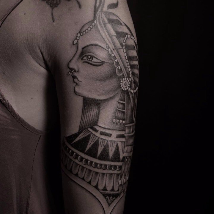 点击大图看下一张：古埃及纹身 黑灰色调神秘的古埃及图腾纹身图案