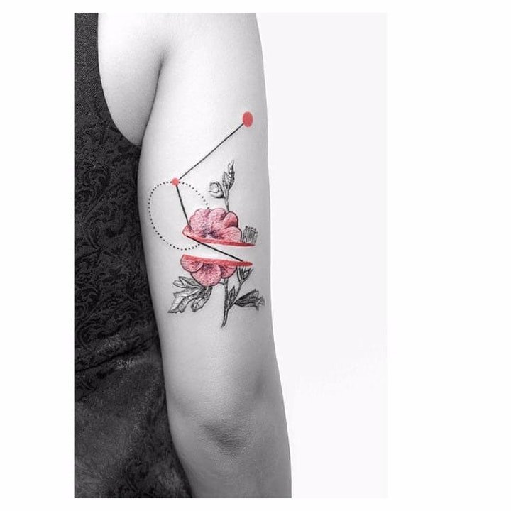 点击大图看下一张：花朵纹身图案 创意的一组向日葵等小花朵纹身图案