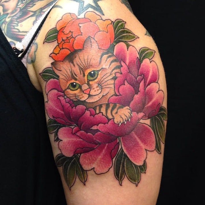点击大图看下一张：花朵纹身图案 水彩纹身妖艳的花朵纹身图案