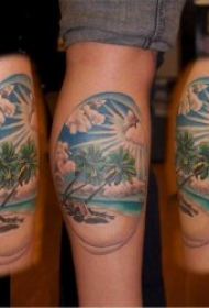椰树纹身图  简约与多彩并存的椰树纹身图案