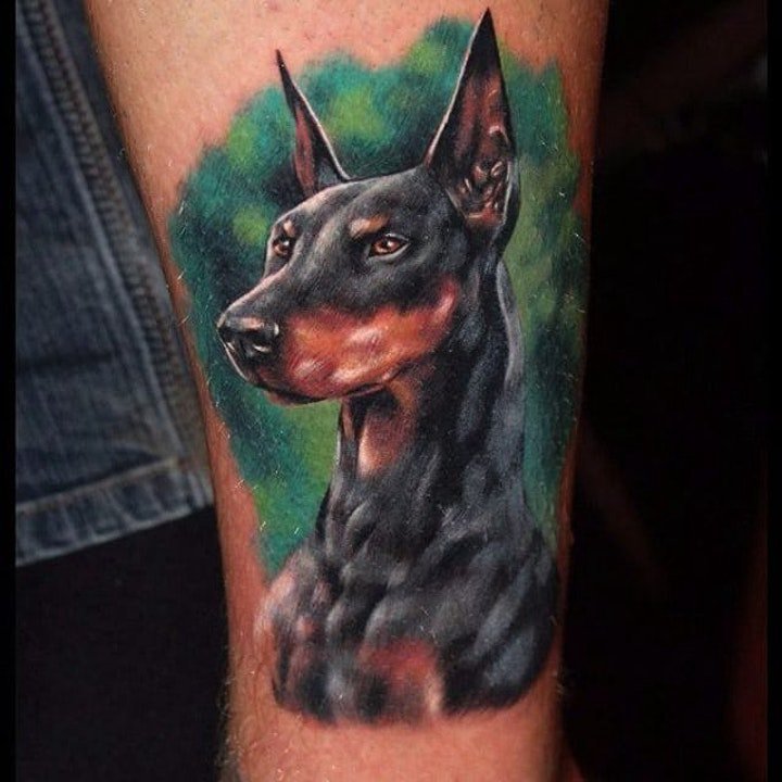 点击大图看下一张：小狗纹身   8张霸气生动可爱的小狗纹身图案