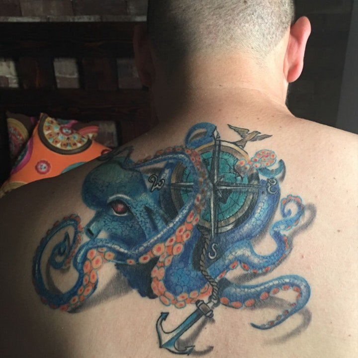 点击大图看下一张：章鱼纹身图案  多款狡猾而又软乎乎的章鱼纹身图案