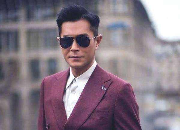 点击大图看下一张:中国十大帅哥排行榜图片