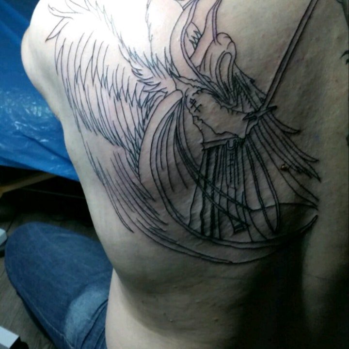 点击大图看下一张：天使翅膀纹身图案 多款黑灰色调带翅膀的天使纹身图案
