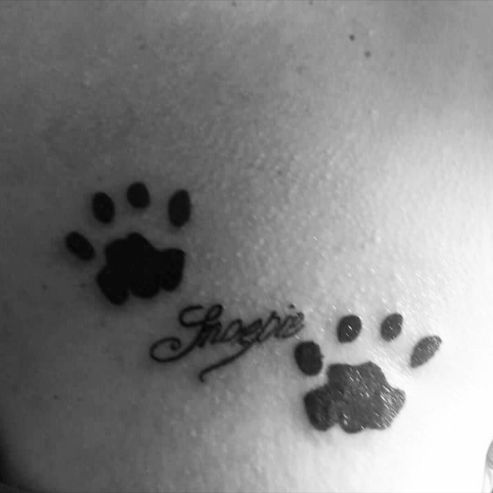 点击大图看下一张：爪印纹身图案 10张黑色纹身可爱的狗爪子纹身图案
