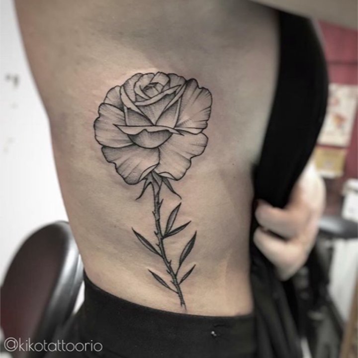 点击大图看下一张：纹身图案花朵 适合女人漂亮的彩色的小花朵纹身图案
