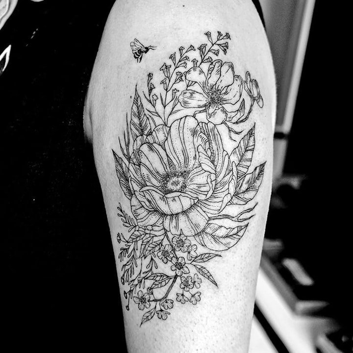 点击大图看下一张：简易纹身简笔画 简单精致而又小清新的花朵与动物纹身简笔画图案