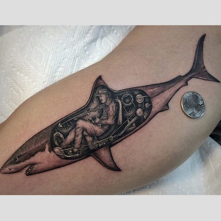 点击大图看下一张：鲨鱼纹身图   9张凶猛骇人的鲨鱼主题纹身图案