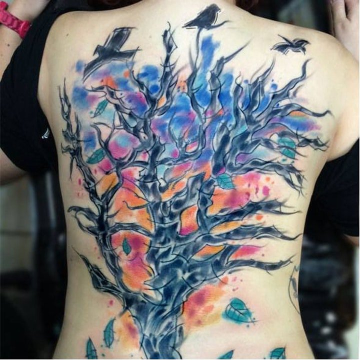 点击大图看下一张：树纹身图案 身体各个部位的树干纹身图案和椰树纹身图案