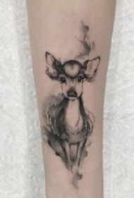 小鹿头纹身 9张小清新的小鹿和鹿头纹身图片