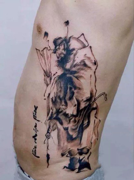 点击大图看下一张：水墨纹身 18款中国风的水墨纹身作品图案