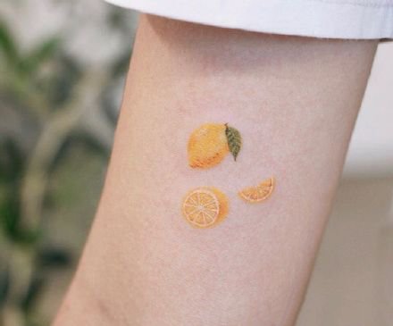 点击大图看下一张：柠檬纹身 9张水果柠檬的主题纹身图片
