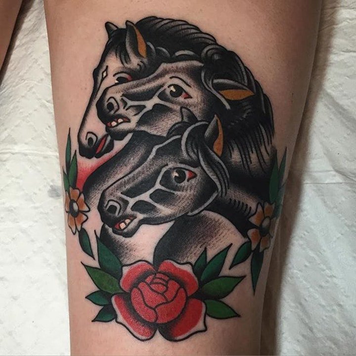 点击大图看下一张：马纹身图案 10款黑灰或彩绘的纹身动物马图案