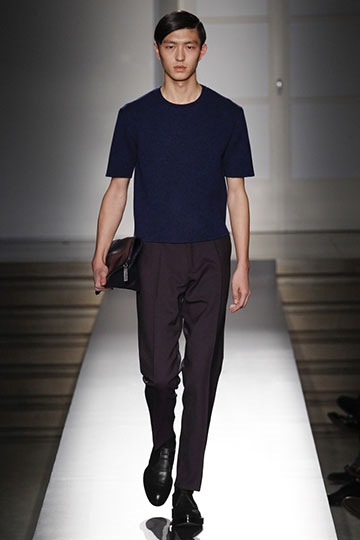 点击大图看下一张:中国男模金大川T台摄影写真大片