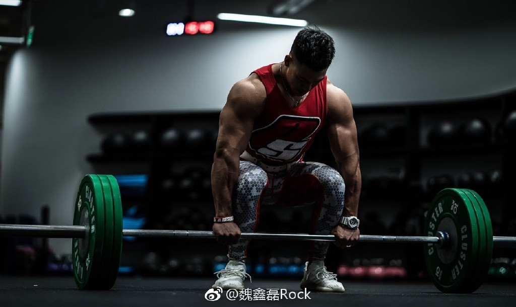 点击大图看下一张：星教练魏鑫磊健身肌肉写真图片
