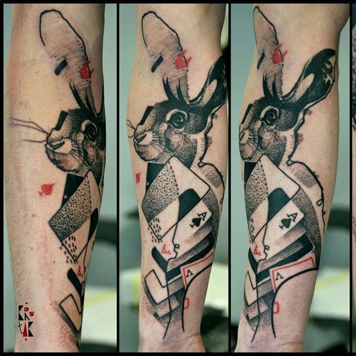 点击大图看下一张：可爱兔子纹身  温顺乖巧的可爱兔子纹身图案