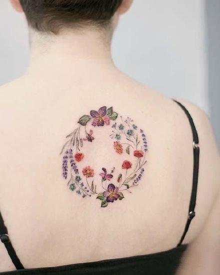 点击大图看下一张：花环纹身 9款小清新的花环纹身图案