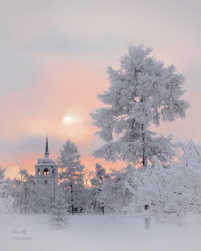 点击大图看下一张：一组美丽的清新雪景图片欣赏