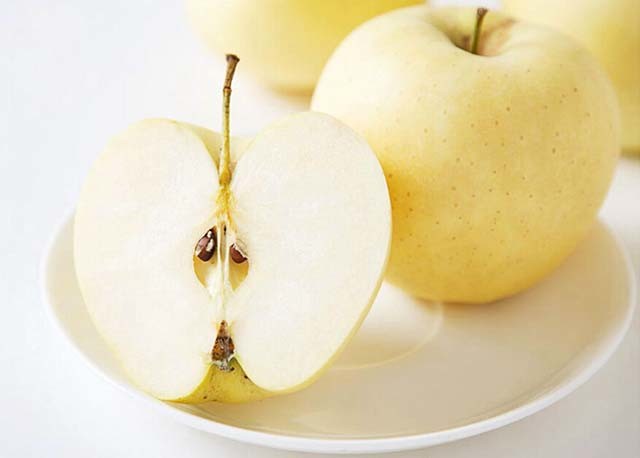 点击大图看下一张：每天坚持吃一个苹果，有利于身体健康