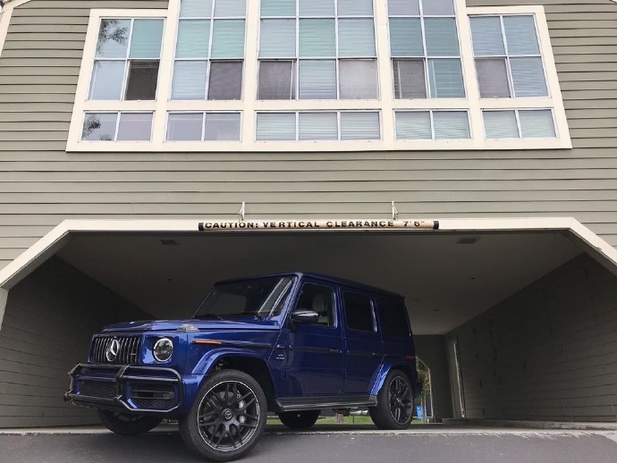 点击大图看下一张：Mercedes-AMG G63 愿你出走半生，归来仍是少年