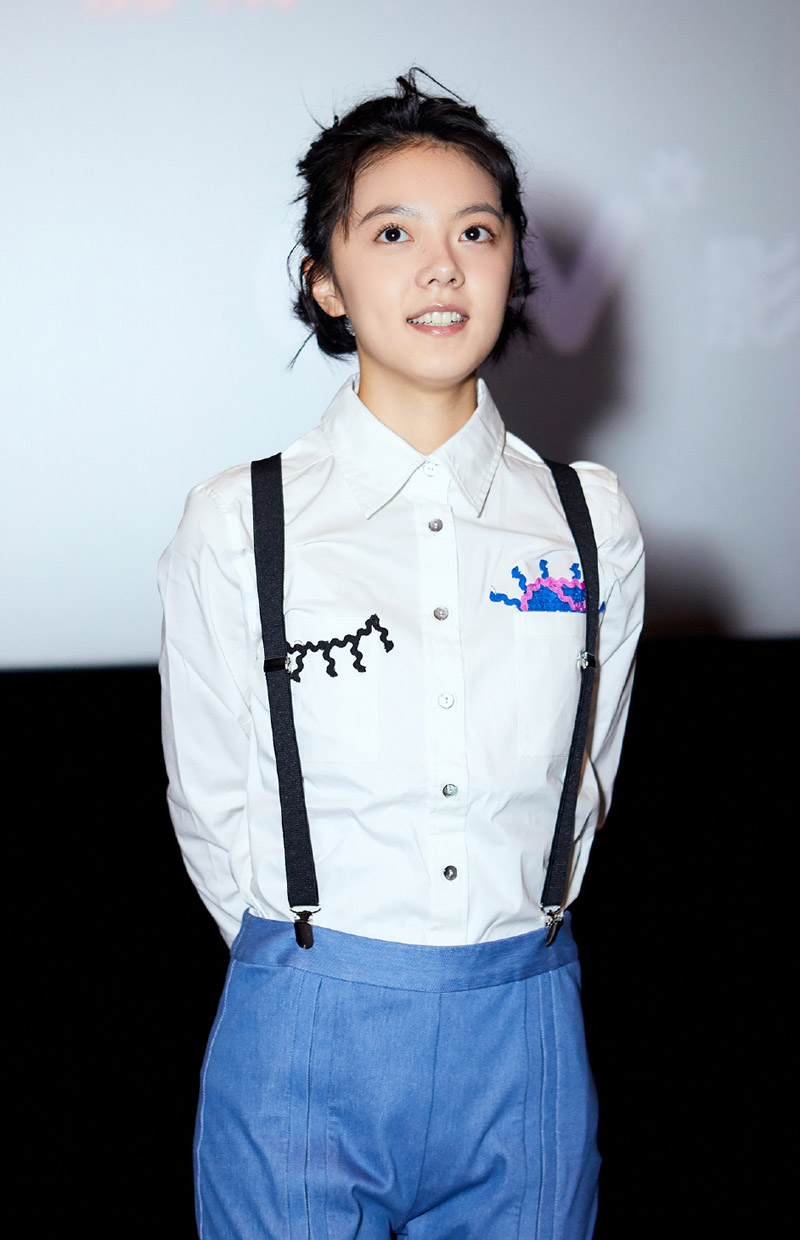 点击大图看下一张：赵今麦清纯可爱活动照图片